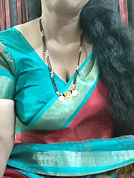 Snapshot of bhuvana555 chatting on October 21, 5:56 pm bhuvana555 online show from October 21, 5:56 pm