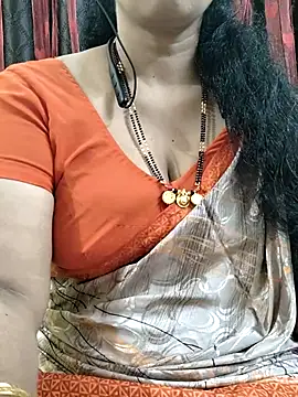 Snapshot of bhuvana555 chatting on October 26, 5:02 pm bhuvana555 online show from October 26, 5:02 pm