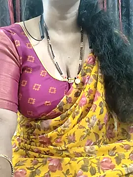 Snapshot of bhuvana555 chatting on October 31, 4:31 am bhuvana555 online show from October 31, 4:31 am