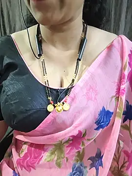 Snapshot of bhuvana555 chatting on July 10, 5:46 pm bhuvana555 online show from July 10, 5:46 pm