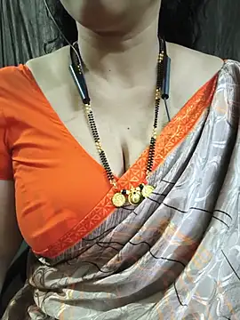 bhuvana555 online show from May 31, 6:09 pm