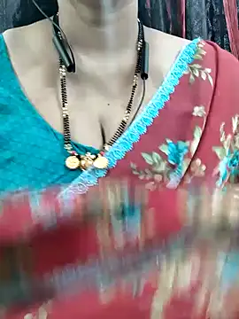 Snapshot of bhuvana555 chatting on November 10, 4:28 am bhuvana555 online show from November 10, 4:28 am