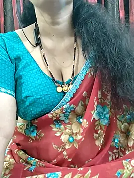 Snapshot of bhuvana555 chatting on November 10, 4:45 pm bhuvana555 online show from November 10, 4:45 pm