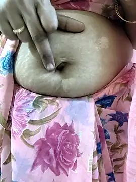 Snapshot of bhuvana555 chatting on November 22, 5:34 pm bhuvana555 online show from November 22, 5:34 pm