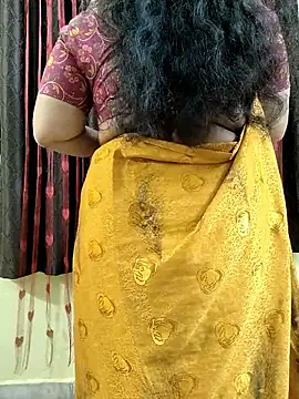 Snapshot of bhuvana555 chatting on November 29, 5:13 pm bhuvana555 online show from November 29, 5:13 pm