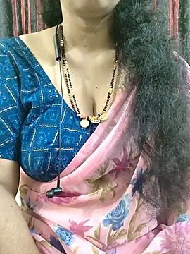 Snapshot of bhuvana555 chatting on November 27, 4:35 am bhuvana555 online show from November 27, 4:35 am