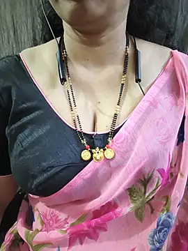 Snapshot of bhuvana555 chatting on July 14, 5:41 pm bhuvana555 online show from July 14, 5:41 pm