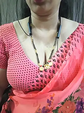 Snapshot of bhuvana555 chatting on June 30, 5:35 pm bhuvana555 online show from June 30, 5:35 pm