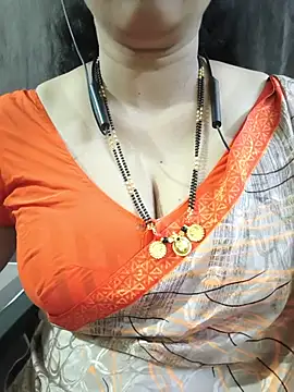 Snapshot of bhuvana555 chatting on July 17, 4:59 pm bhuvana555 online show from July 17, 4:59 pm