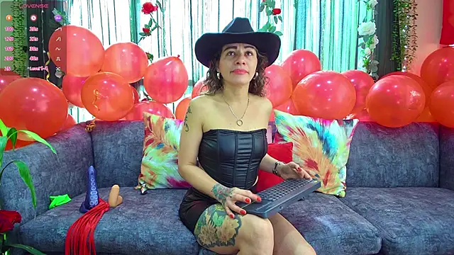 oriana thomson2 online show from March 19, 1:29 pm