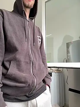 18cmpacoo online show from April 12, 7:55 am