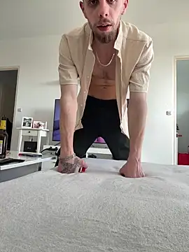 18cmpacoo online show from April 15, 3:38 pm