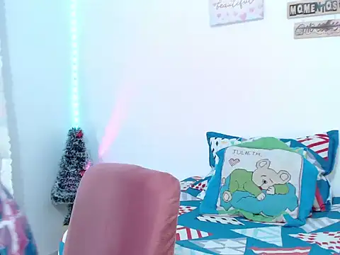 katty ebonny online show from December 3, 12:33 am