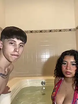 G Poseidon y Cloe online show from December 8, 9:30 pm