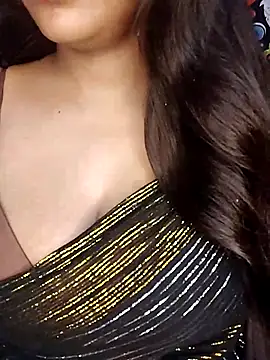 Sreya213 online show from April 21, 5:19 pm