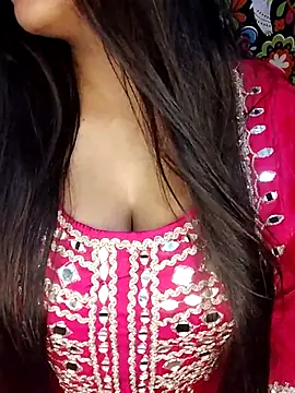 Sreya213 online show from February 26, 5:57 pm