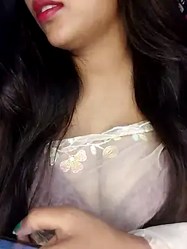 Sreya213 online show from April 10, 7:10 pm