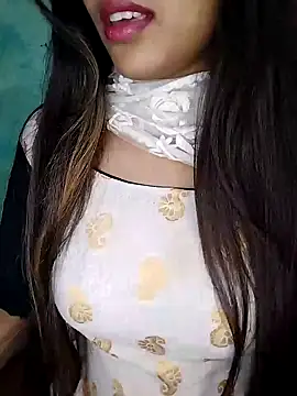 Sreya213 online show from January 13, 6:38 pm