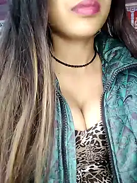 Sreya213 online show from December 24, 4:00 am