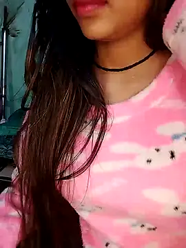 Sreya213 online show from January 11, 6:44 pm