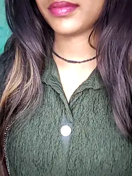 Sreya213 online show from December 29, 9:39 am