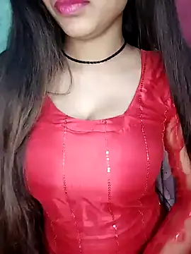 Sreya213 online show from February 1, 9:40 pm