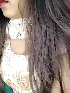 Sreya213 online show from January 21, 6:33 am