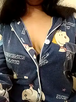 Snapshot of Rina777o chatting on February 18, 6:47 pm Rina777o online show from February 18, 6:47 pm