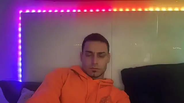 hot shot 13 online show from November 17, 5:17 pm