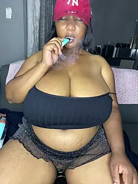 Snapshot of MayaPassion chatting on January 11, 3:02 am MayaPassion online show from January 11, 3:02 am