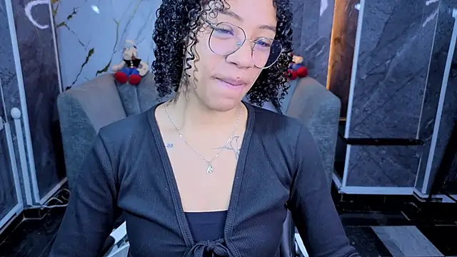 Violeth b online show from April 10, 1:07 pm