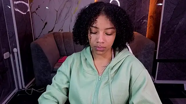 Violeth b online show from January 17, 1:04 pm