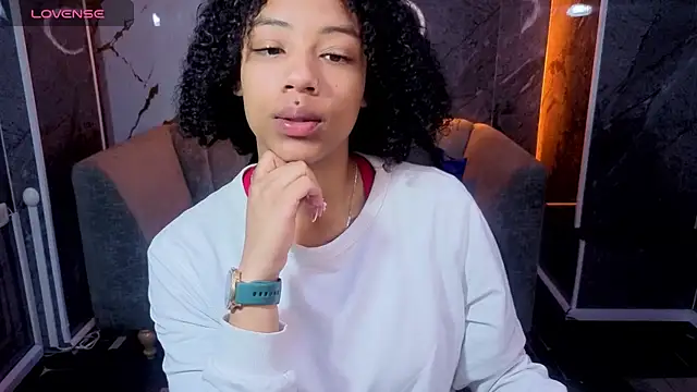 Snapshot of Violeth_b chatting on November 28, 1:00 pm Violeth b online show from November 28, 1:00 pm