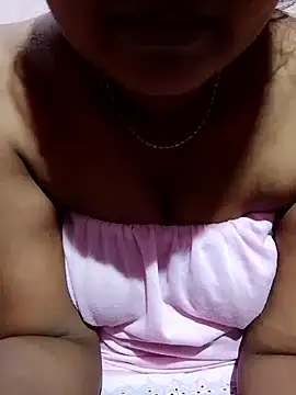 Snapshot of Diwya69 chatting on June 15, 9:03 pm Diwya69 online show from June 15, 9:03 pm