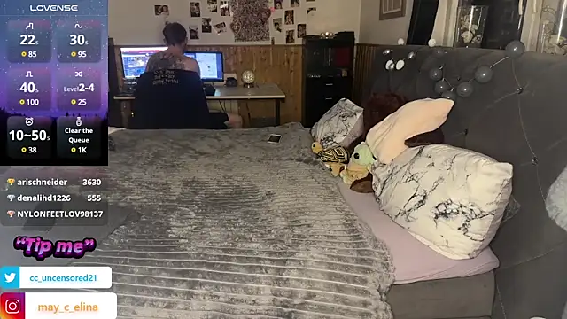 elina may online show from January 24, 10:51 pm