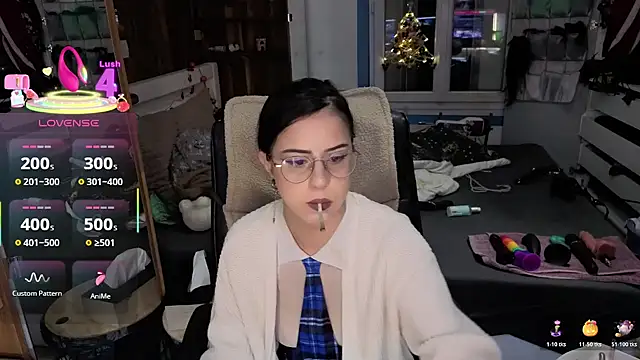 Snapshot of LisandreLaVenale chatting on December 4, 9:47 pm LisandreLaVenale online show from December 4, 9:47 pm