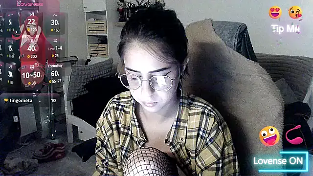 LisandreLaVenale online show from December 19, 9:27 pm