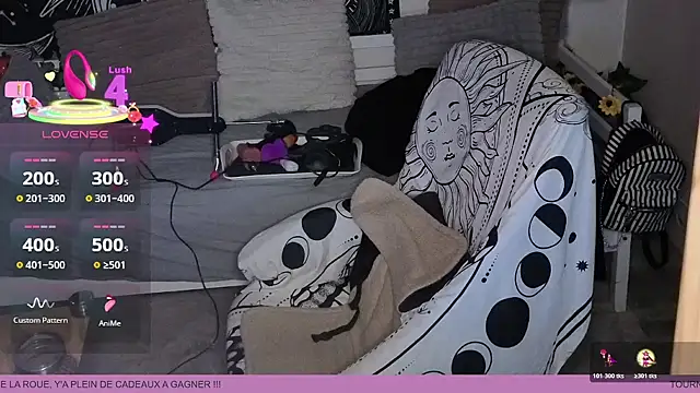 Snapshot of LisandreLaVenale chatting on November 10, 9:42 pm LisandreLaVenale online show from November 10, 9:42 pm