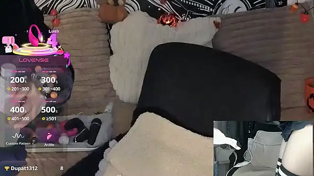 Snapshot of LisandreLaVenale chatting on October 23, 10:19 pm LisandreLaVenale online show from October 23, 10:19 pm