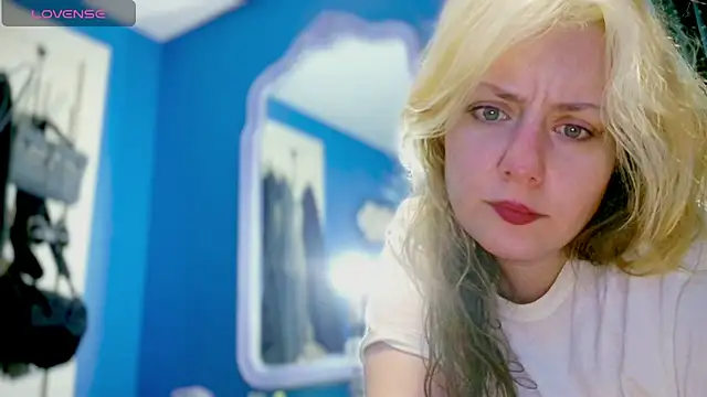 SkarlettRose96 online show from November 18, 12:19 pm