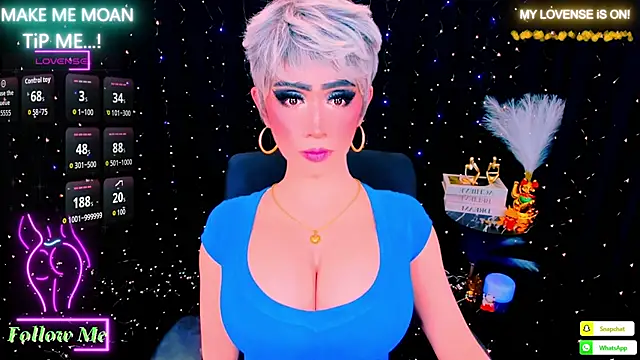 Snapshot of TwittyGirL9inch_exotic chatting on January 17, 9:40 pm TwittyGirL9inch exotic online show from January 17, 9:40 pm