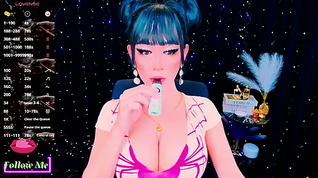 Snapshot of TwittyGirL9inch_exotic chatting on February 9, 5:05 am TwittyGirL9inch exotic online show from February 9, 5:05 am