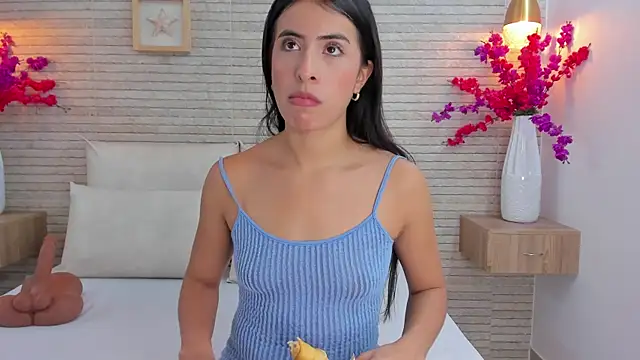 IssabellaLopez online show from October 10, 11:55 am