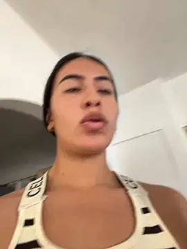 IssabellaLopez online show from September 19, 3:27 pm