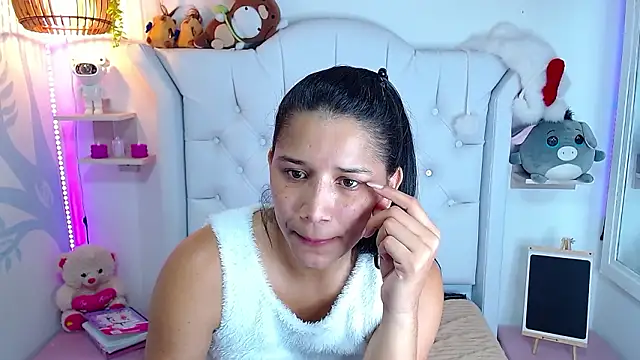 Alison Wiley online show from March 11, 6:46 pm