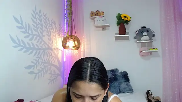 Alison Wiley online show from October 9, 6:03 am