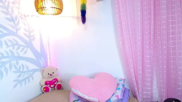 Alison Wiley online show from April 14, 6:29 am