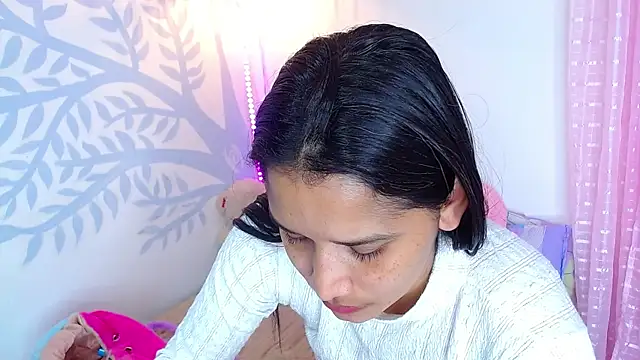 Alison Wiley online show from April 7, 4:47 am