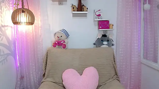 Alison Wiley online show from January 15, 5:33 am