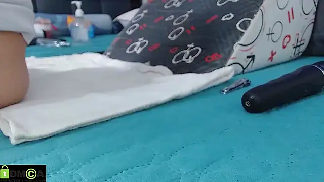 mikellwilliams10 online show from December 4, 3:55 pm